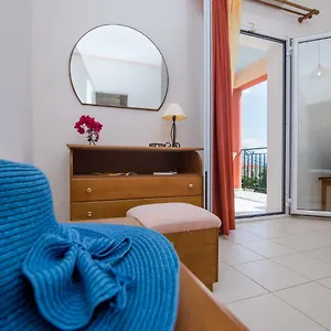 Thekla Appartamento Karavádhos