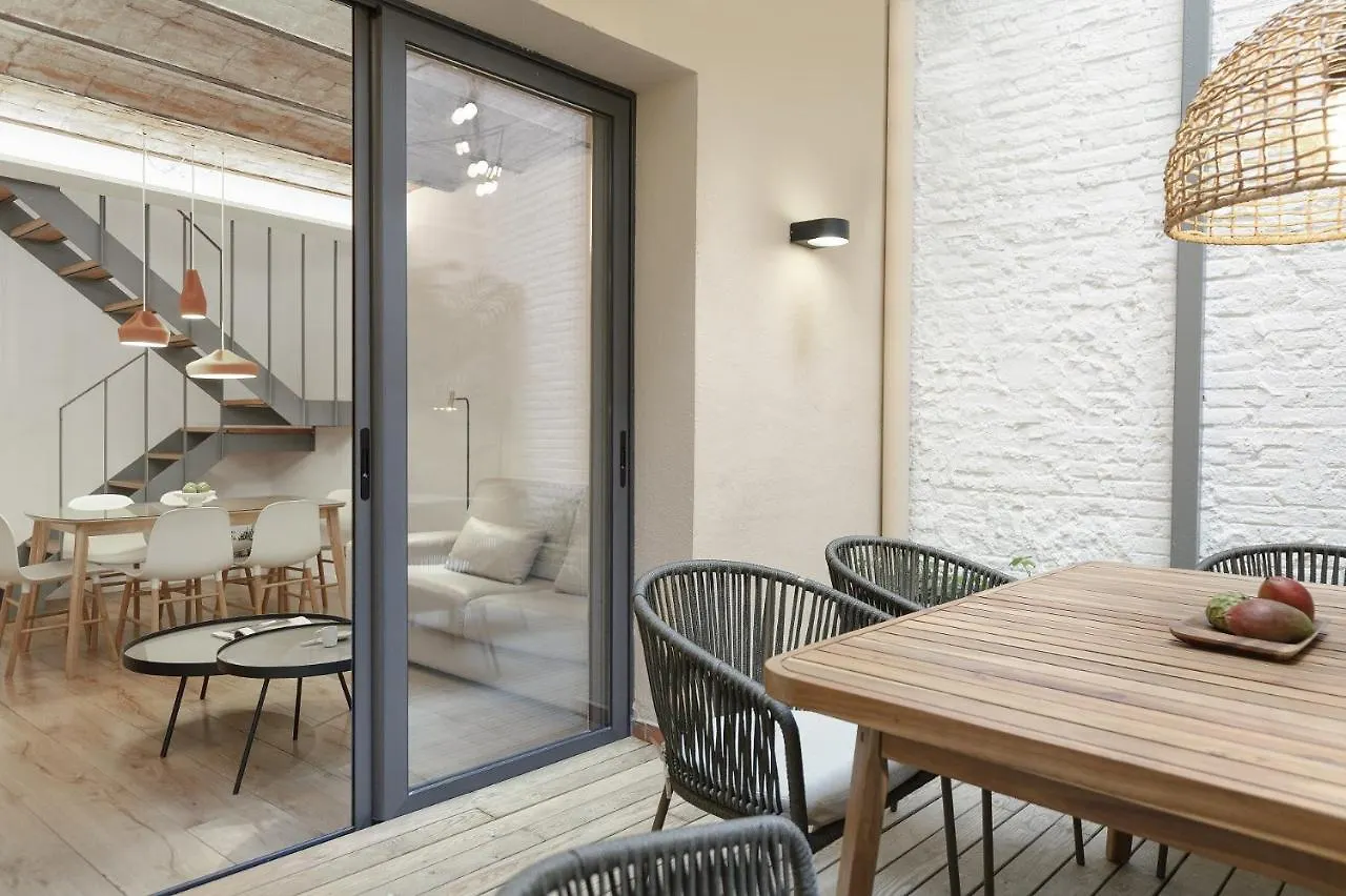 Ola Living Calabria Apartment Barcelona