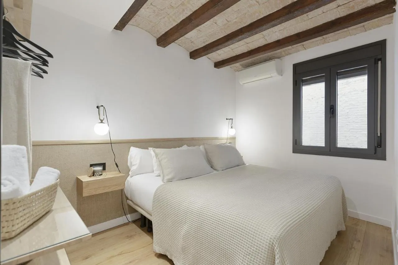Ola Living Calabria Apartment Barcelona Spain
